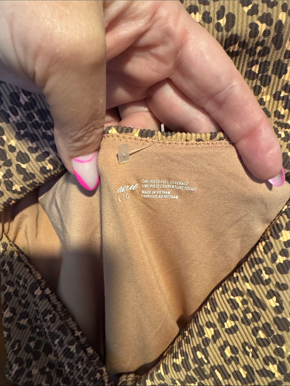 Aerie AE Leopard Print One-Piece Swimsuit in Tan and Black New without Tags - Picture 3 of 6